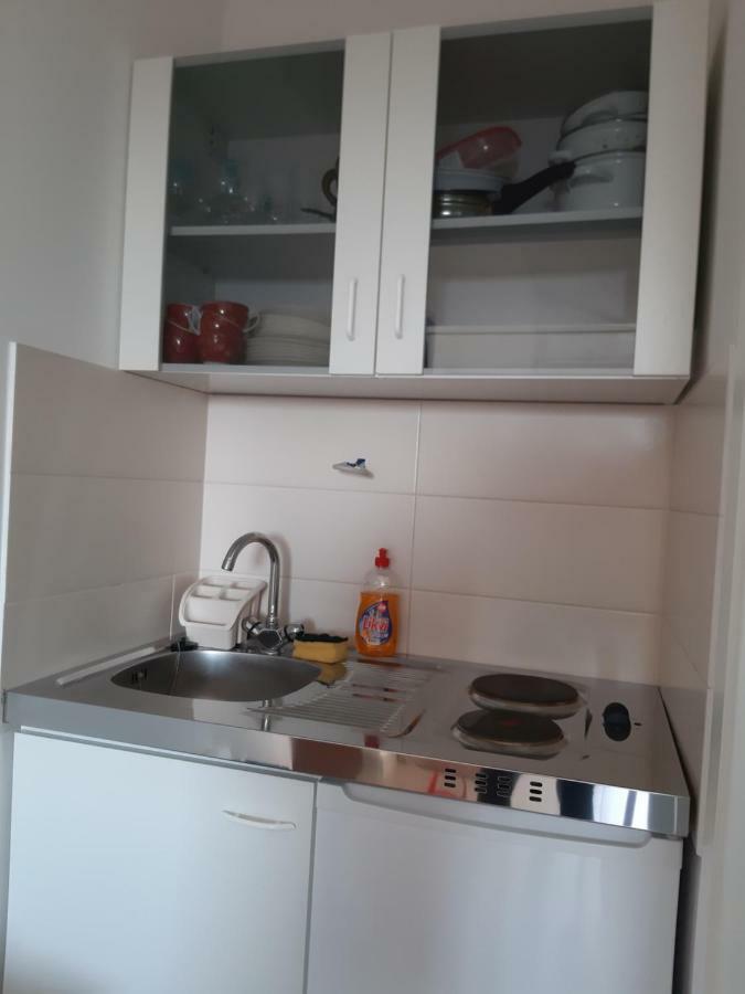 ニヴィーチェStudio Apartman Ladyアパートメント エクステリア 写真